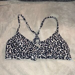 🔹4 for $30 NWT Kona Sol Bikini Top, Large